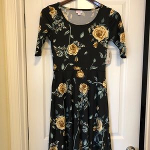 LuLaRoe Nicole Dress Small w/pockets BNWT